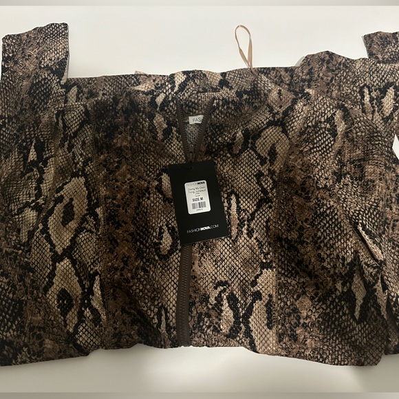 Brand New‼️ Fashion Nova Doing My Own Thing Jumpsuit - Picture 3 of 4